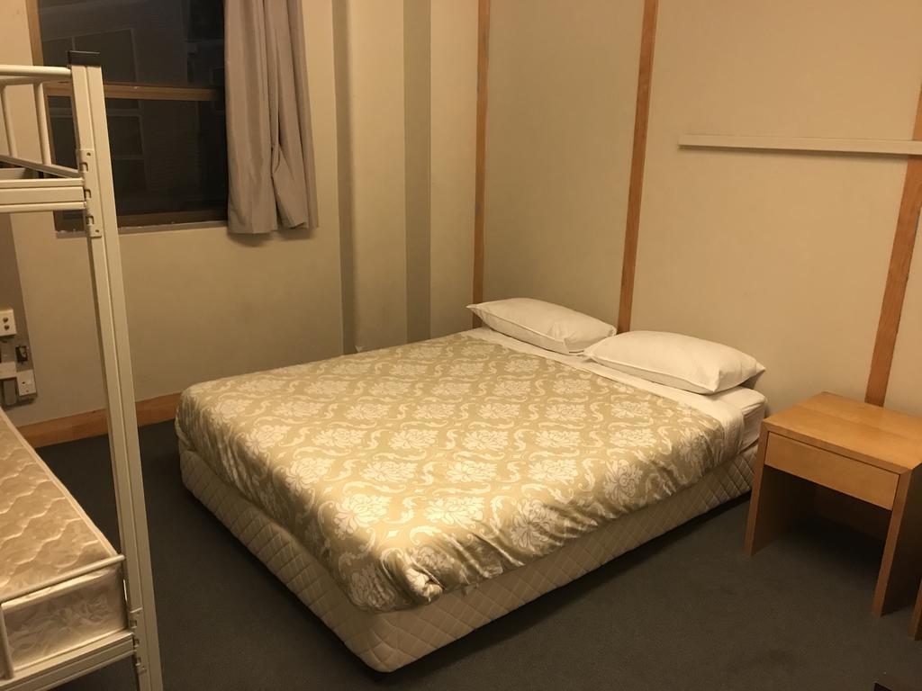 Wild Zebra Backpackers Hostel Уелингтън Екстериор снимка